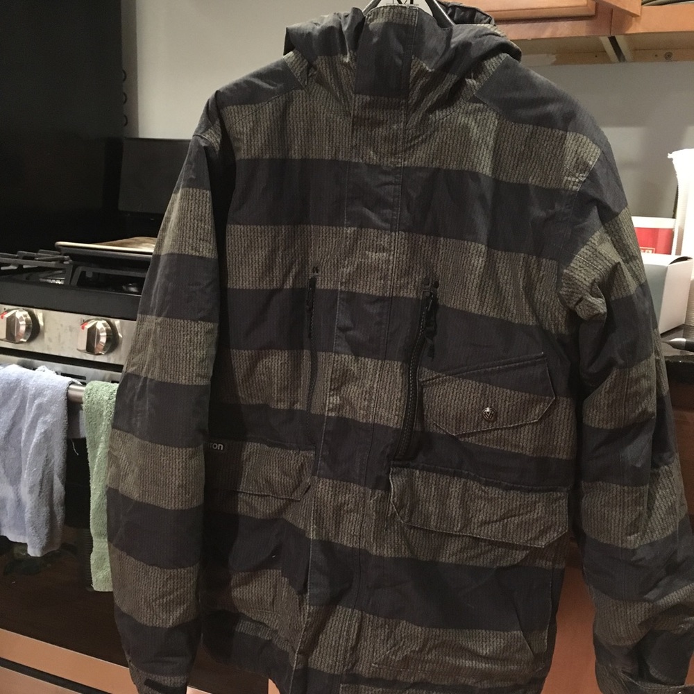 Men's Burton Ski/Snowboard Jacket - size Large